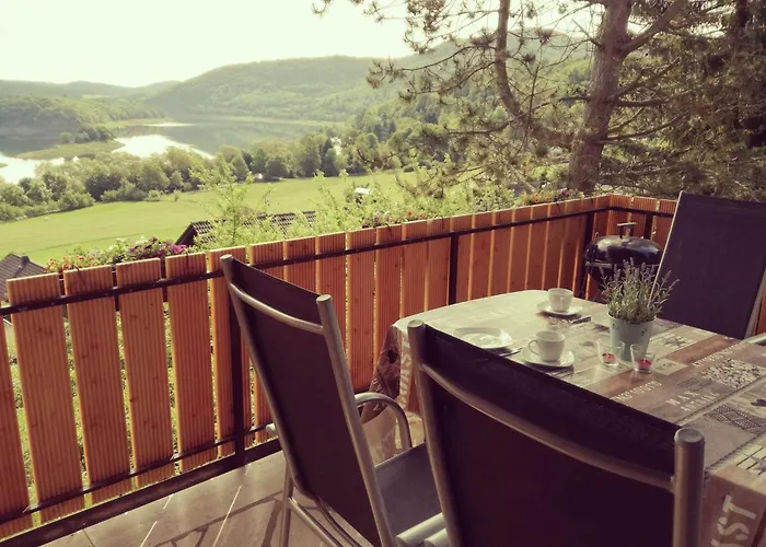 Dreimal Seeblick Apartment Bringhausen